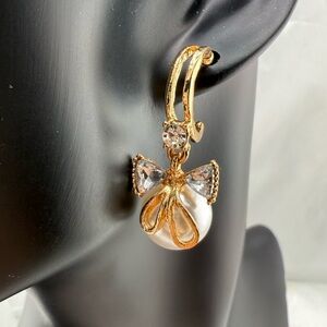 Ribbon bridal Gold and Pearl Drop Earrings